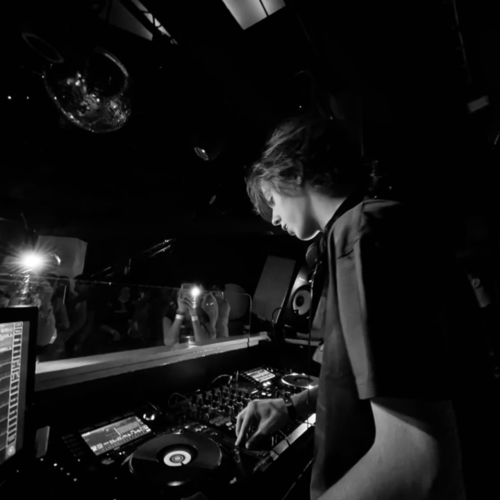 Henessy DJ